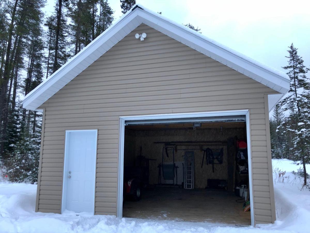Le Chalet De Claude, Au Pied Des Monts-Valin Saint-David-de-Falardeau ภายนอก รูปภาพ
